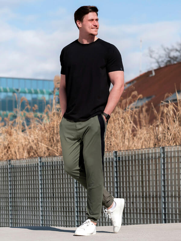 Trackpants